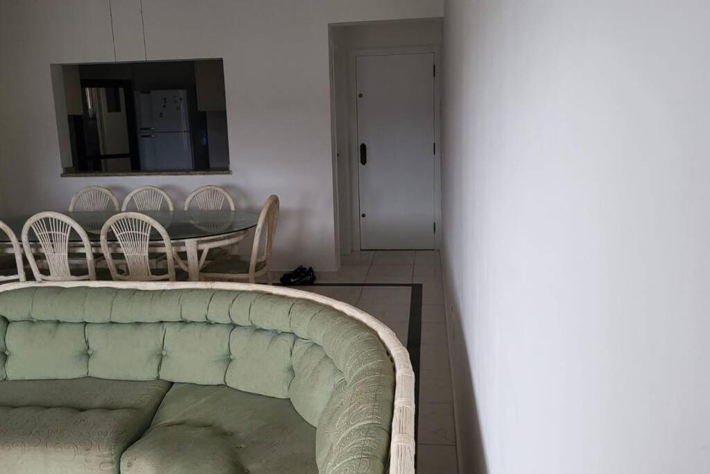 Apto Completo A 1 Quadra Da Praia Da Enseada. Guaruja Luaran gambar