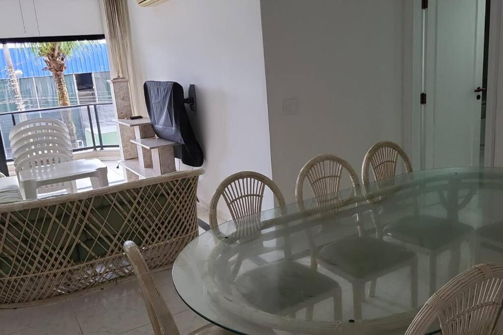 Apto Completo A 1 Quadra Da Praia Da Enseada. Guaruja Luaran gambar